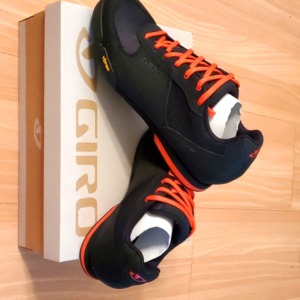 Giro Rumble VR cycling shoes